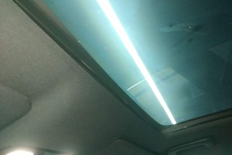 Used Li Auto L8 2023 Pro Model
