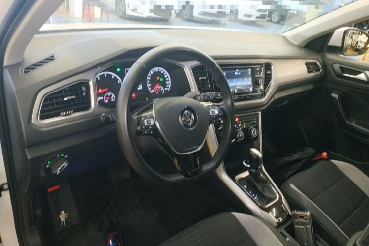 Used Volkswagen T-ROC 2019 230TSI DSG Two-Wheel-Drive Advanced Version China VI Standard
