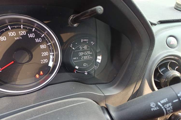 Used Honda XR-V 2015 1.5L LXi CVT Classic Edition
