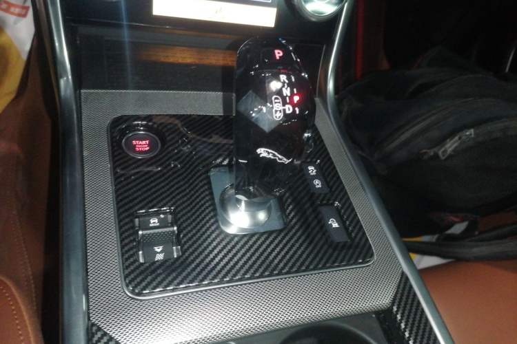 Used Jaguar XEL 2024 2.0T 250 PS R-DYNAMIC S Advanced Sport Edition
