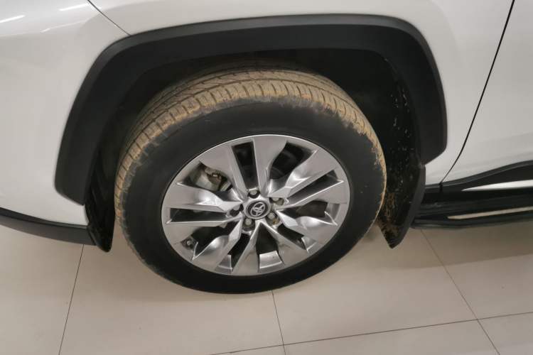 Used Toyota Wildlander 2022 2.0L CVT 4x4 Luxury PLUS Edition

