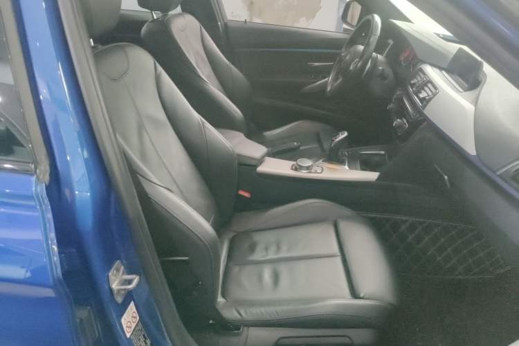 Used BMW 3 Series 2018 320i M Sport Package
