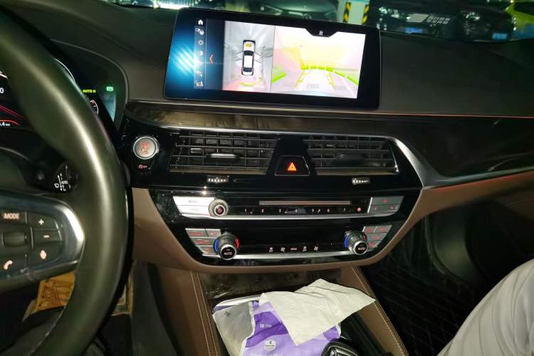 Used BMW 5 Series 2019 Restyled 525Li M Sport Package