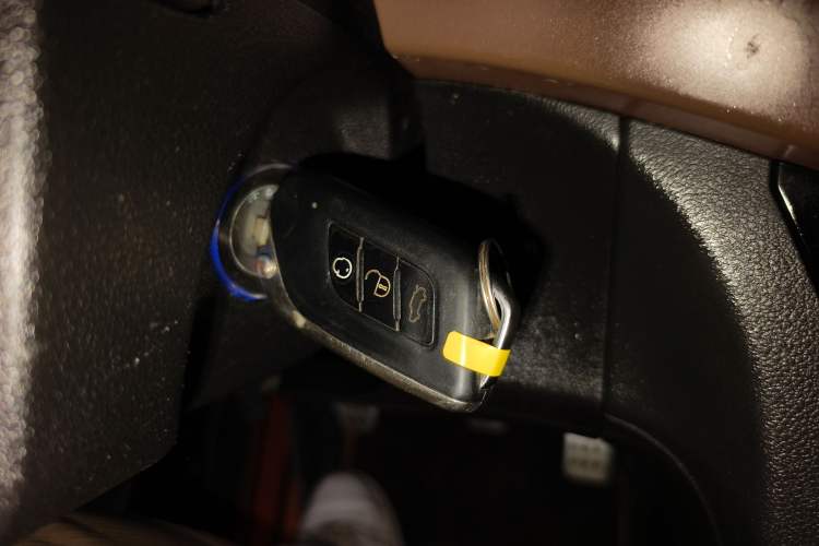 Used  Q25 2016 1.5L Manual Lehui Edition