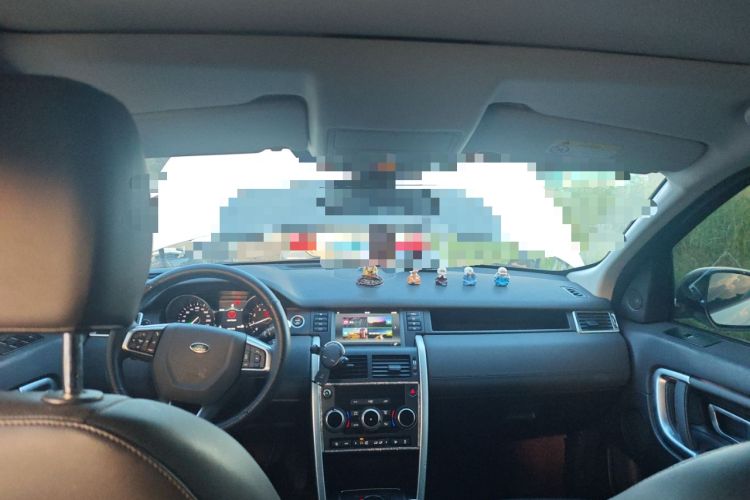 Used Land Rover Discovery Sport 2019 240 PS SE Version China VI Standard
