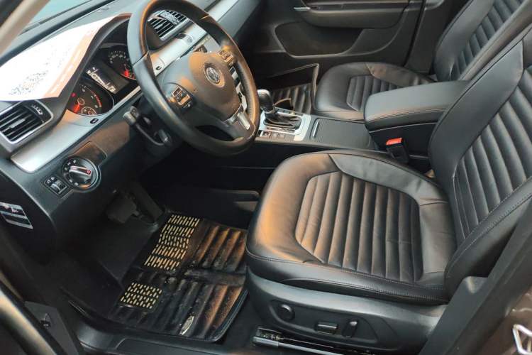 Used Volkswagen Magotan 2015 1.8TSI Advanced Model
