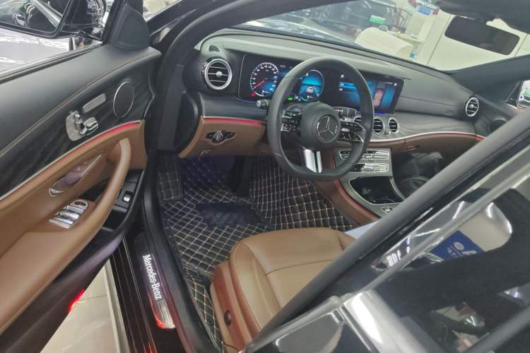 Used Mercedes-Benz E-Class New Energy 2022 Restyled E 350 e L Plug-in Hybrid Sports Sedan
