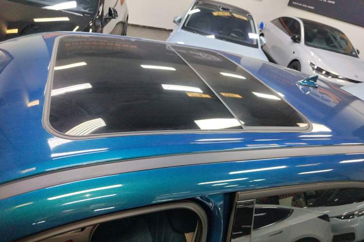 Used ORA Good Cat 2022 Morandi Edition 400km Standard Range Premium Version Lithium-Ion Battery