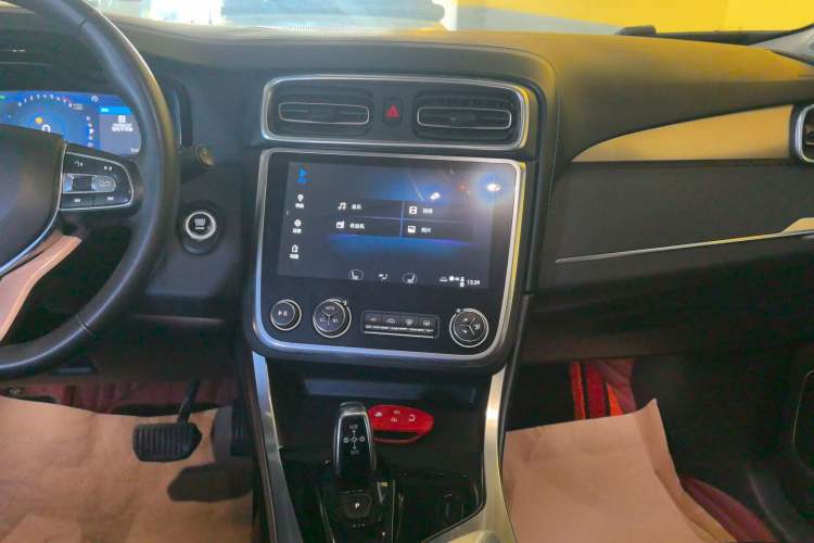 Used Lynk & Co 01 2017 2.0T Two-Wheel Drive Pro Edition
