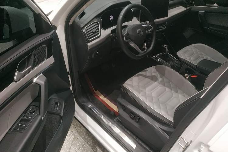 Used Volkswagen Tayron 2023 330TSI Two-Wheel-Drive Luxury Plus Advanced Version