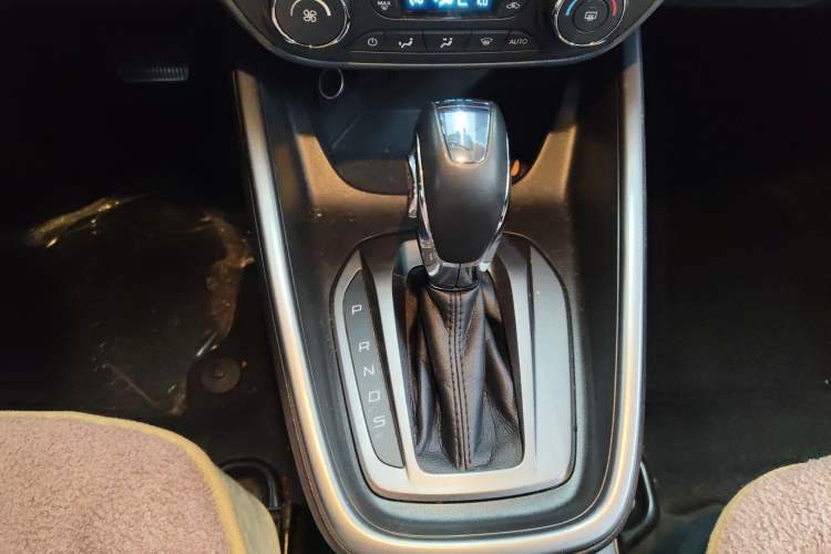 Used Ford Escort 2017 Happiness Edition 1.5L Automatic Fashion Version