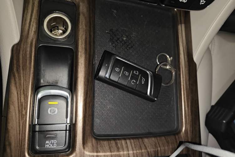 Used GAC Trumpchi M8 2018 320T Luxury Edition
