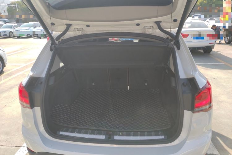 Used BMW X1 2020 sDrive25Li Leading Model
