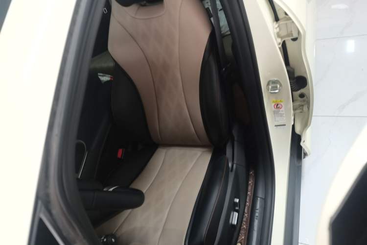 Used BYD Dolphin 2024 Honor Edition 420km Fashion Version
