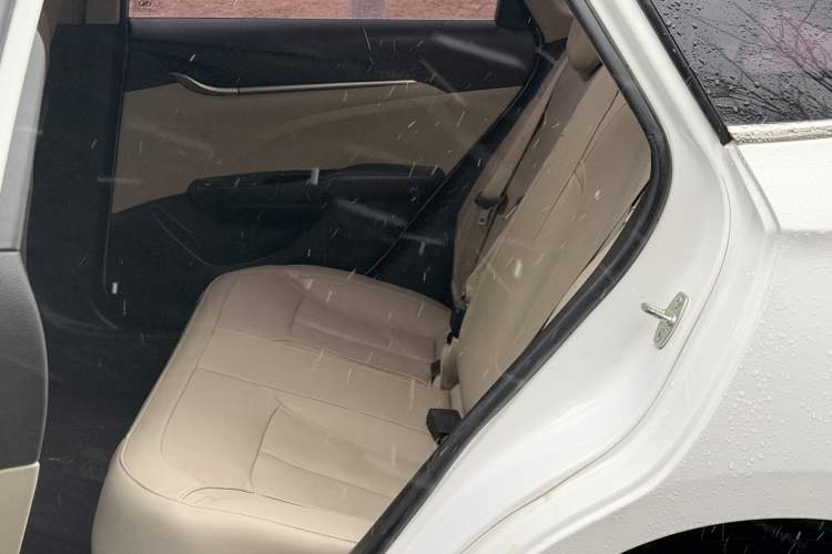 Used Buick GT 2018 15T Dual-Clutch Elite Model China V Standard
