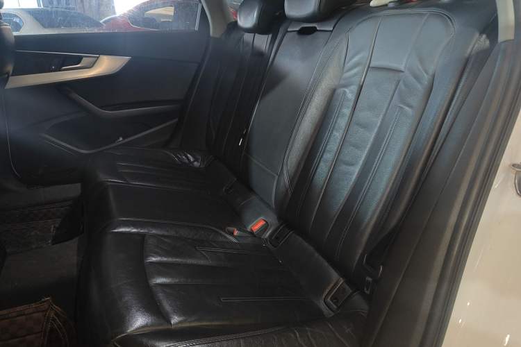 Used Audi A4L 2018 30th Anniversary Edition 40 TFSI Fashion Model