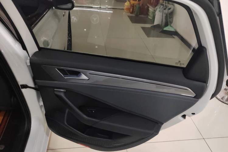 Used Volkswagen Sagitar 2024 200TSI DSG Flyover Edition
