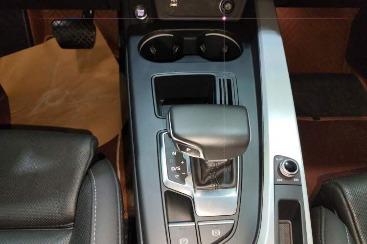 Used Audi A4L 2022 40 TFSI Fashion Dynamic Model