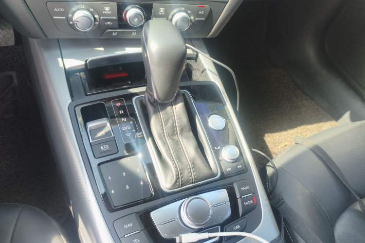 Used Audi A6L 2018 30th Anniversary Edition 35 TFSI Fashion Model