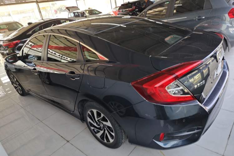 Used Honda Civic 2016 220TURBO CVT Luxury Edition