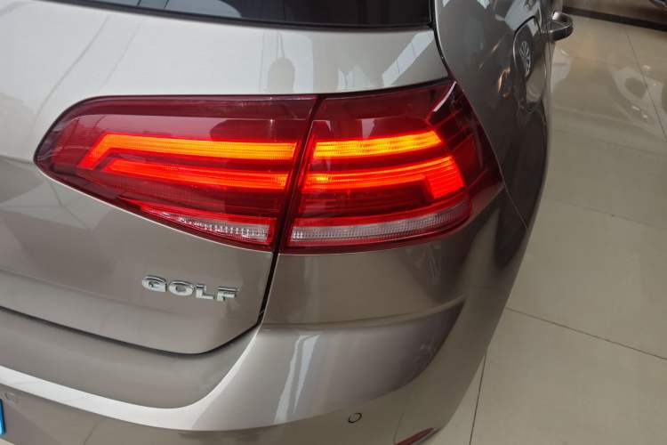 Used Volkswagen Golf 2018 1.6L Automatic Comfort Model
