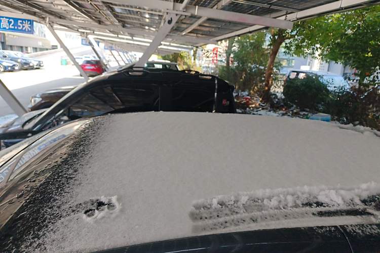 Used Chery Little Ant 2022 Revised Version Sweet Pink Edition Half-Sugar Version Lithium Iron Phosphate 30.7 kWh 30 kW 301 km