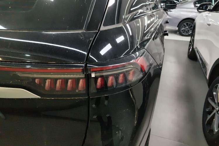 Used Chery Tiggo 9 2023 2.0T Dual-Clutch Two-Wheel Drive Leading Edition 5 Seats