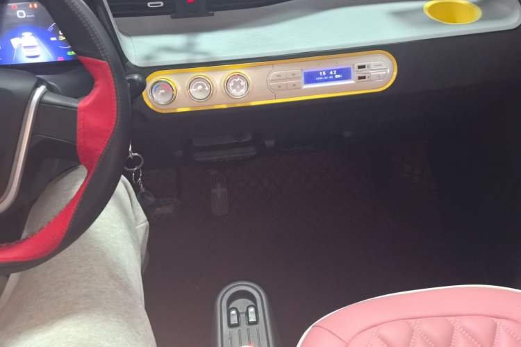 Used Wuling Hongguang MINIEV 2021 Macaron Premium Model – Lithium-NMC