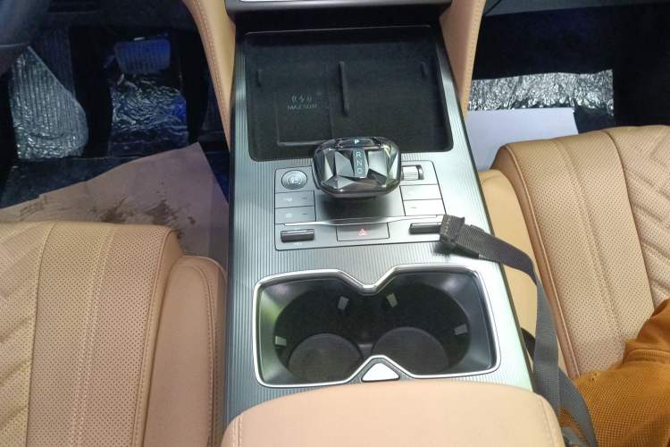 Used BYD Song L DM-i 2025 Intelligent Driving Version 160 km Beyond-Range Type
