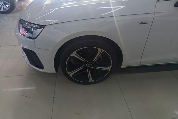 Used Audi A4L 2024 40 TFSI Luxury Dynamic Edition
