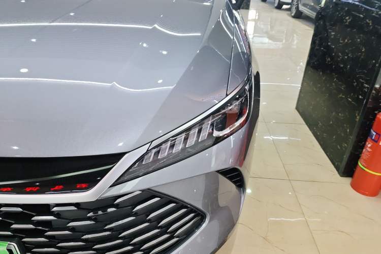 Used BYD Qin PLUS 2025 DM-i Smart Drive 55KM Leading Model