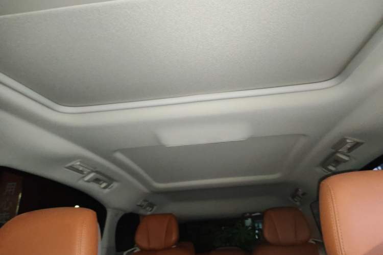 Used Buick GL8 2017 ES 28T Comfort Model China V Standard
