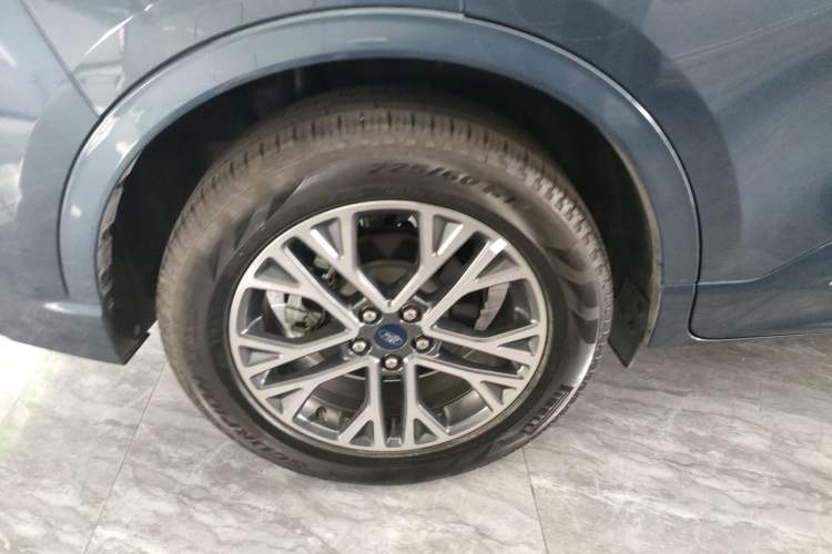 Used Ford Escape 2020 EcoBoost 245 Two-Wheel Drive Smart & Enjoyment Model
