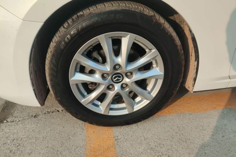 Used Mazda Mazda 3 Axela 2017 Sedan 1.5L Automatic Comfort Model Emission Standard China V
