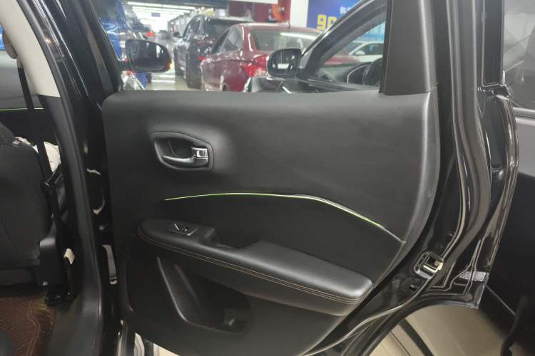 Used  Compass 2019 220T Automatic Family Edition
