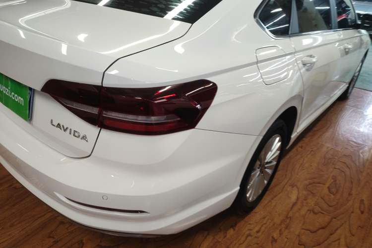 Used Volkswagen Lavida 2022 1.5L Automatic Vision Edition
