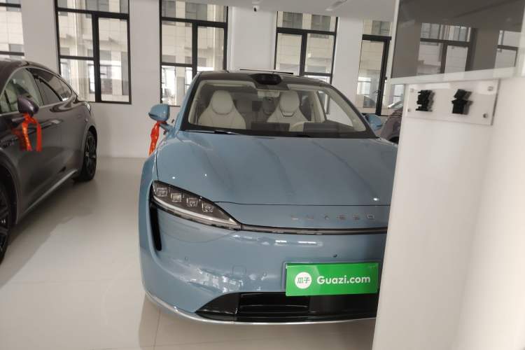 Used Hima Luxeed R7 2024 All-Electric 736 km Ultra
