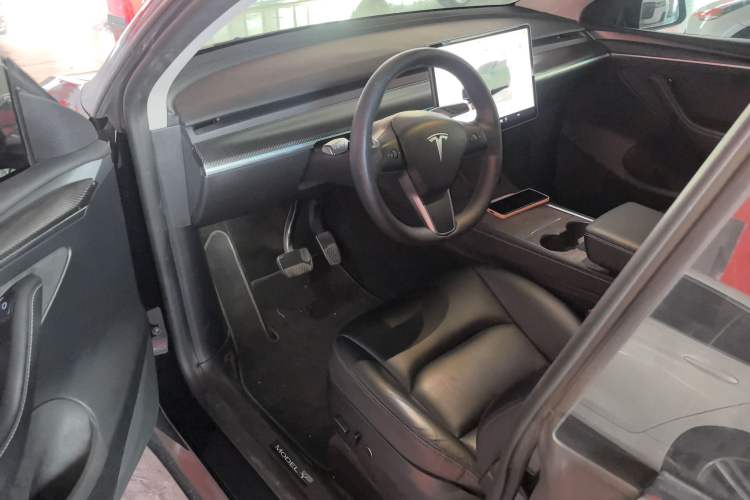 Used Tesla Model Y 2023 Rear-Wheel-Drive Version