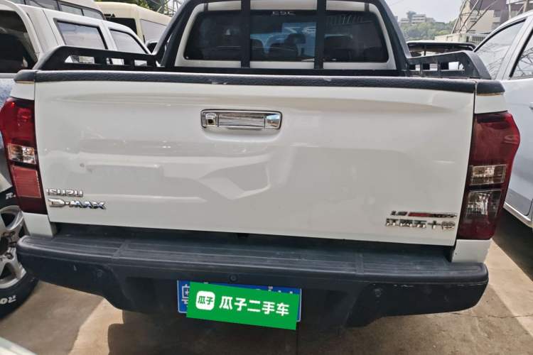 Used Isuzu D-MAX 2020 1.9T Two-Wheel Drive Automatic Comfort Edition China VI Standard RZ4E Hi-Power