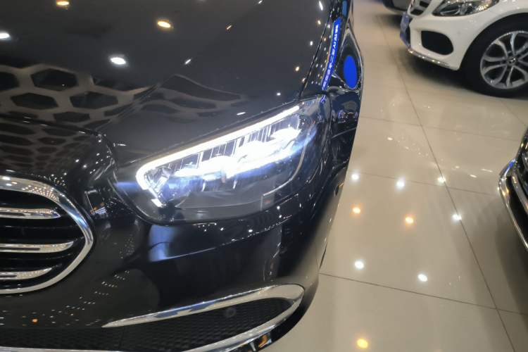 Used Mercedes-Benz E-Class 2021 Restyled E 300 L Luxury Edition
