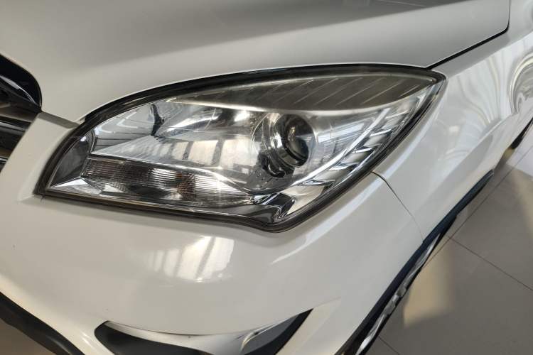 Used Changan CS35 2016 1.6L Manual Luxury Model China V Standard