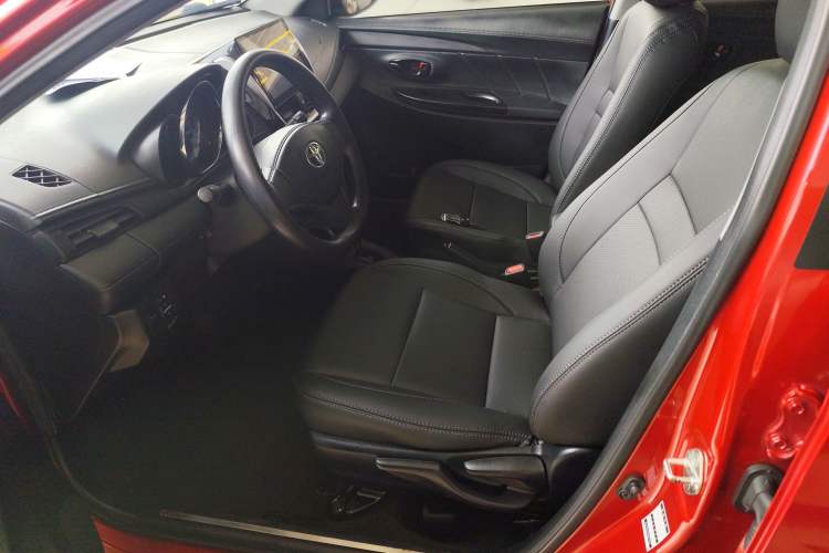 Used Toyota YARiS L 2016 Revised 1.5E CVT Charming Edition