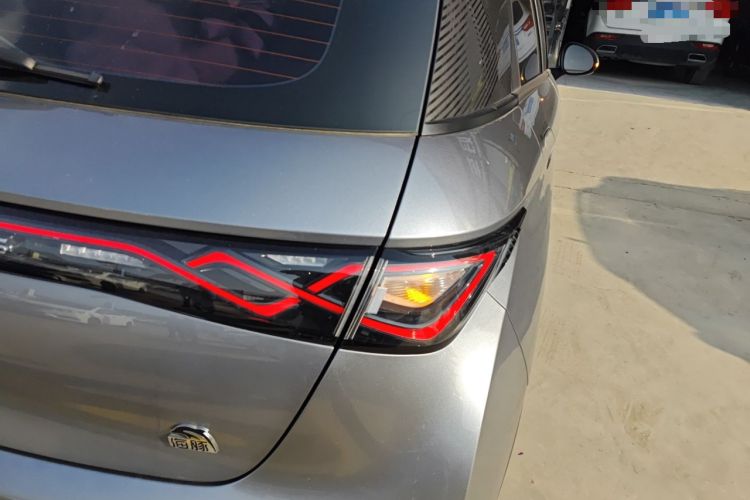 Used BYD Dolphin 2023 420 km Fashion Edition
