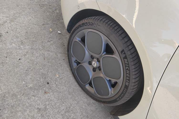 Used  SU7 2024 Rear-Drive Long-Range Intelligent Driving Version