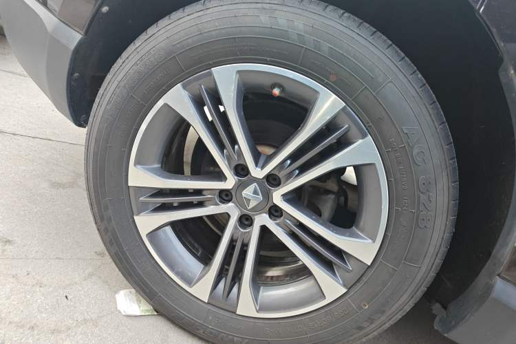 Used BORGWARD BX7 2016 28T Two-Wheel Drive Luxury Version 5 Seats
