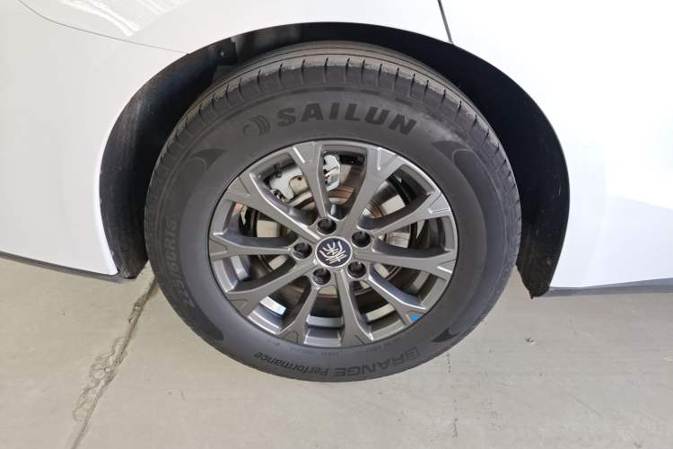 Used BYD Qin L 2024 DM-i 80KM Leading Model
