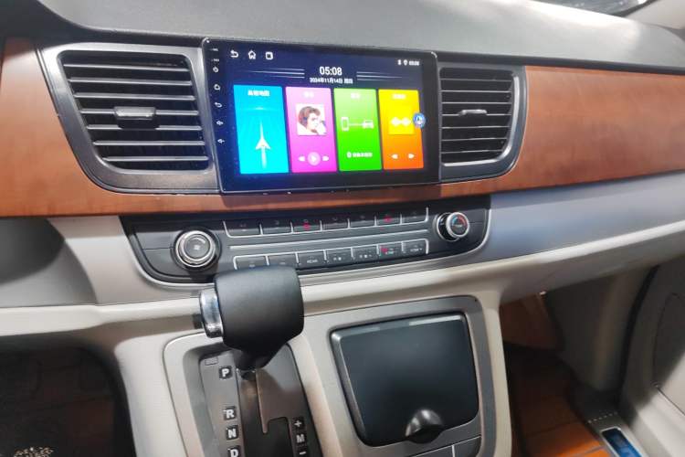 Used SAIC MAXUS G10 2016 2.0T Automatic Elite Edition