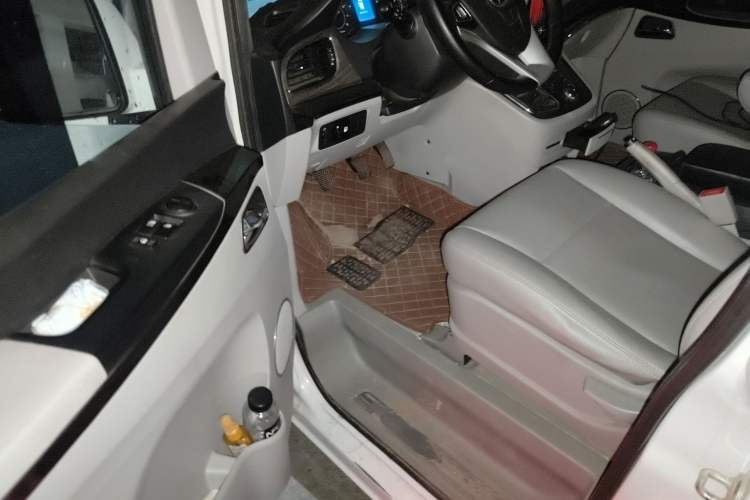 Used  Refine M5 2016 2.0T Gasoline Manual Business Edition