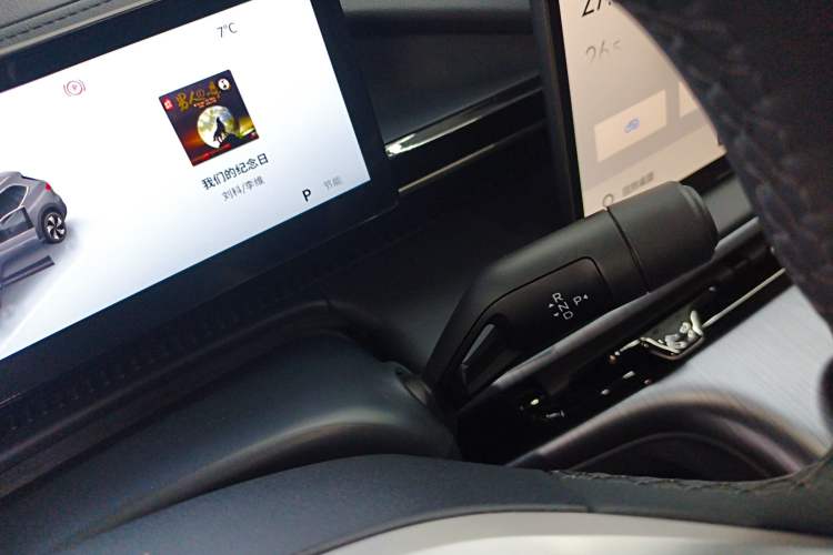 Used  E5 2024 440km Launch Edition