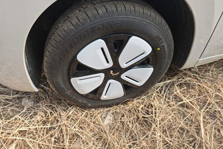 Used Wuling Hongguang MINIEV 2025 Four-Door Version Advanced Edition
